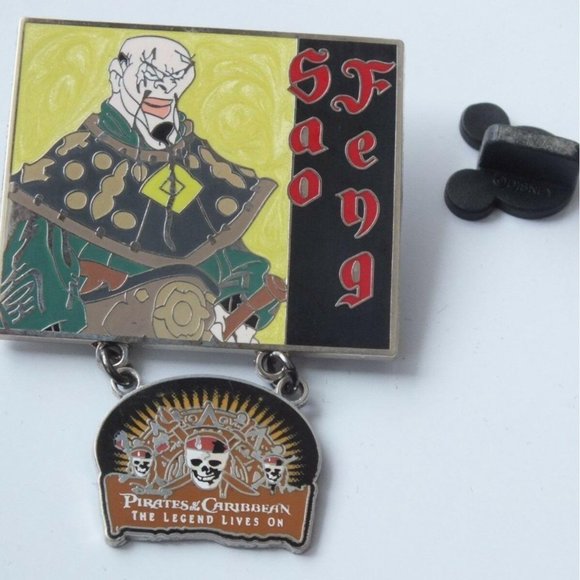 Disney Pirates Of The Caribbean. Sao Feng Legend Lives On Dangle Pin LE of 2000 - Picture 4 of 5